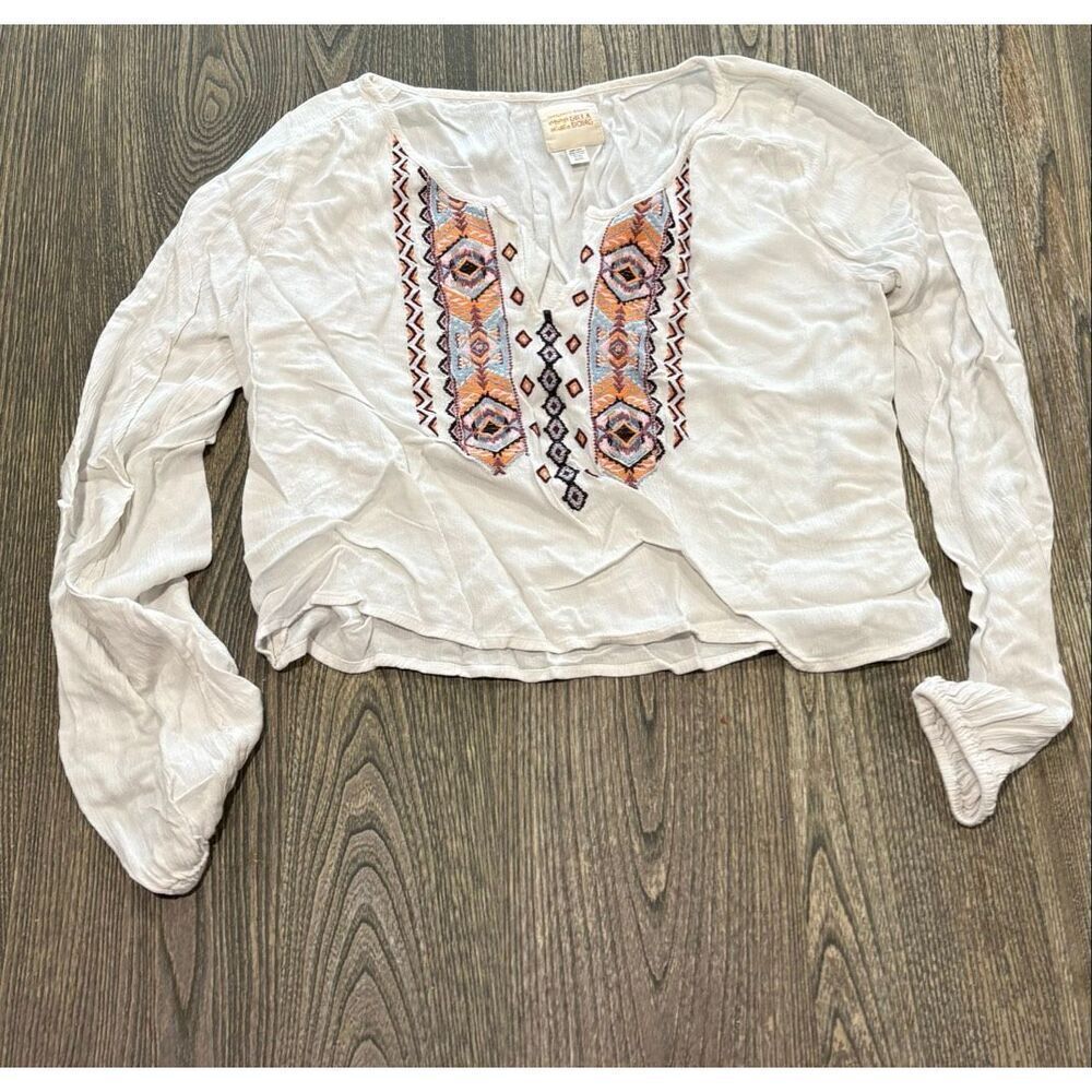 Billabong Emboidered Blouse Long Sleeve Top Split Neck 100% Rayon White Size M